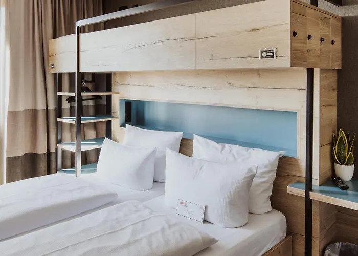 Schulz Hotel Berlin Wall at the East Side Gallery